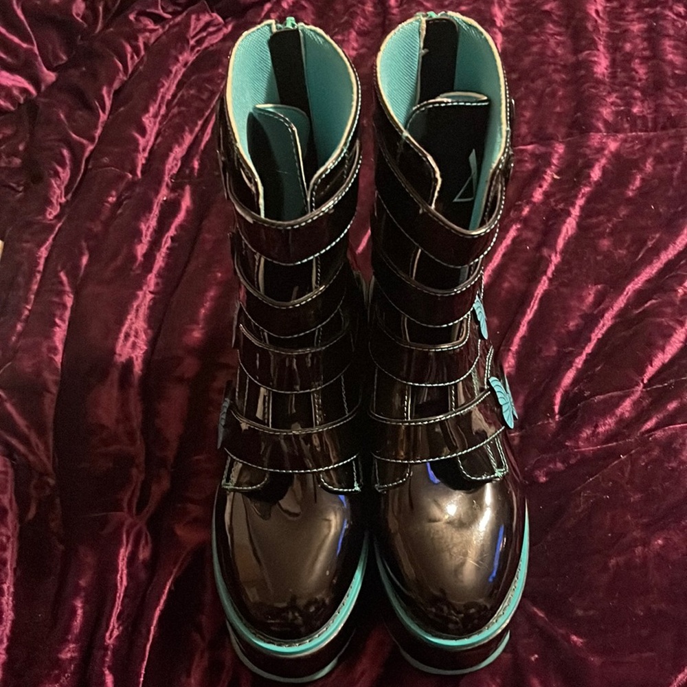 Dolls kill boots